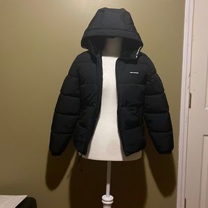Men’s Hollister Black puffer coat size xs never worn no tags